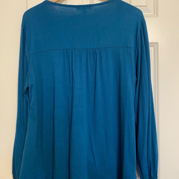 Turquoise top - Picture 4 of 4